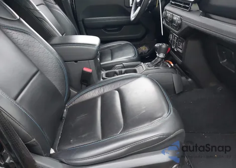 2024 Jeep Wrangler 4Xe Summit 4Xe from USA, damaged, VIN 1C4RJXU60RW114814